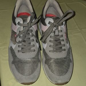 Levi's Charcoal and Crimson Women Sneakers